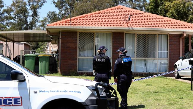 Police pictured at Bix Court, Crestmead were the man was shot after an alleged stand-off. Picture David Clark