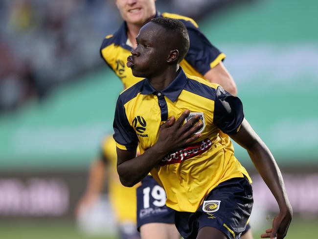 GOSFORD, AUSTRALIA - DECEMBER 31:  Alou Kuol of the Mariners celebrates his goal during the A-League match between the Central Coast Mariners and the Newcastle Jets at Central Coast Stadium, on December 31, 2020, in Gosford, Australia. (Photo by Ashley Feder/Getty Images)