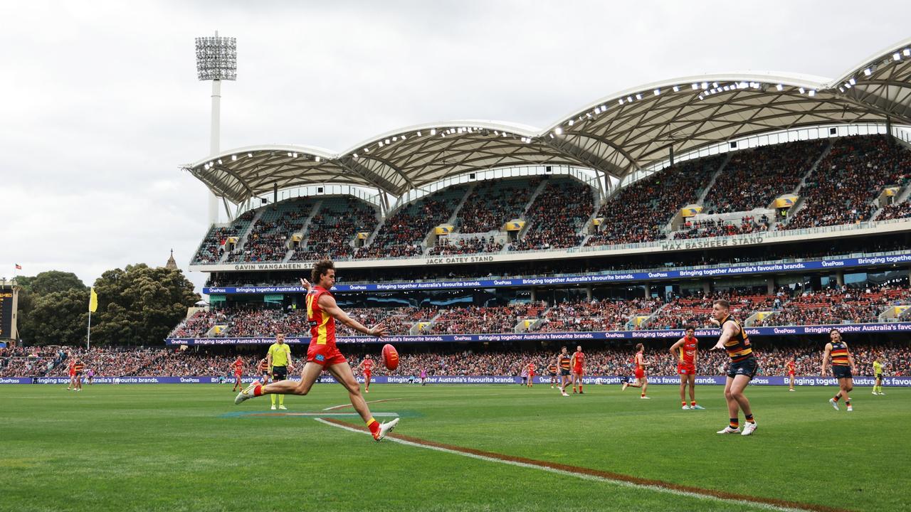 Ben King kicks for goal. (Photo by James Elsby/AFL Photos via Getty Images)