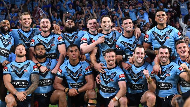 The Blues celebrate victory in the 2021 State of Origin series Picture: Bradley Kanaris/Getty Images