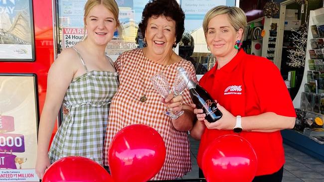 Monto Gold Lotto winner purchase ticket from Monto Newsagency (team pictured).