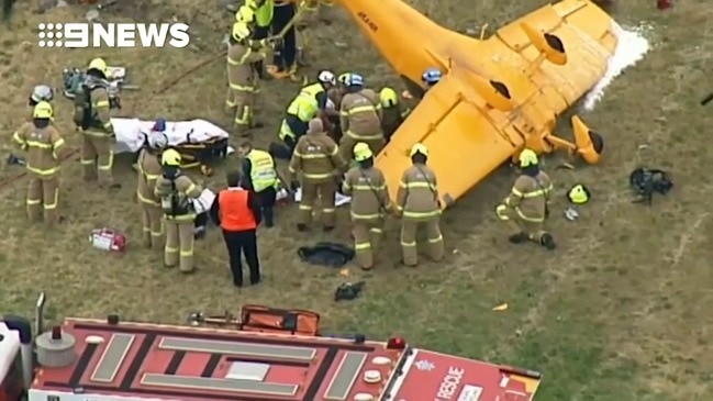 Plane crash lands in Moorabbin Airport (9 News)