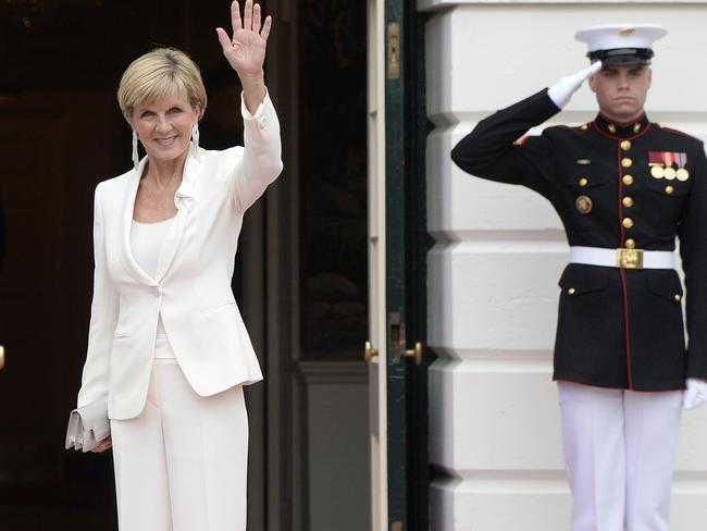 Julie Bishop, Foreign Minister of the Commonwealth of Australia, arrives for a working dinner on the South Lawn of the White House March 31, 2016 in Washington, DC.  World leaders are gathering for a two-day conference that will address a range of issues including ongoing efforts to prevent terrorist groups from accessing nuclear material.  / AFP PHOTO / Olivier Douliery