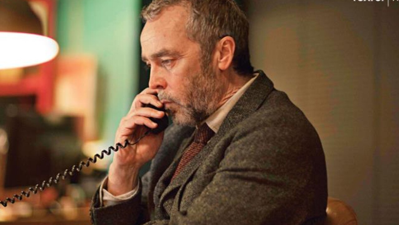 John Hannah as DI Steven Grover