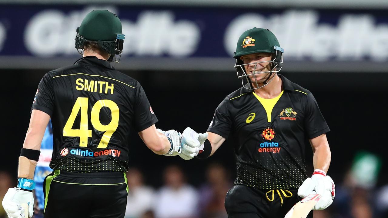 A brilliant partnership from Steve Smith and David Warner has taken Australia to a nine-wicket win in the second T20I against Sri Lanka.