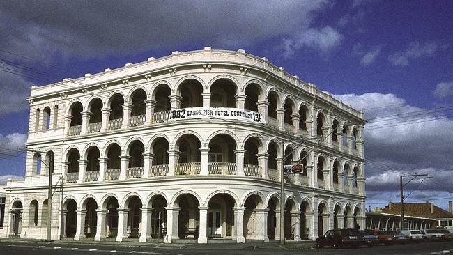 The historic Largs Pier Hotel celebrating its 100th birthday in 1982. Courtesy of Ken Charlton and the Department of the Environment