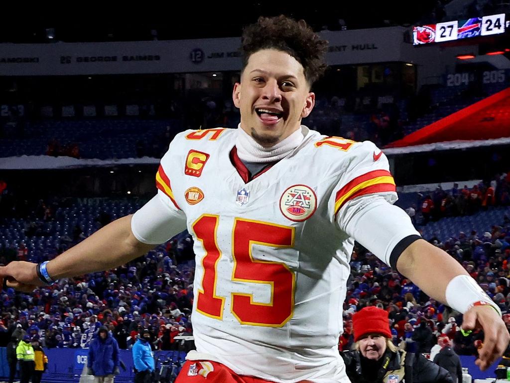 Chiefs' Patrick Mahomes hitting the road for first time in the playoffs to  play Buffalo, Sports