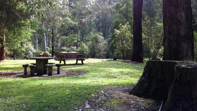 What Badger Weir picnic area used to look like …