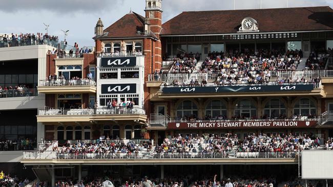 The crowds on day five of the fifth Ashes cricket Test match. Picture: AFP