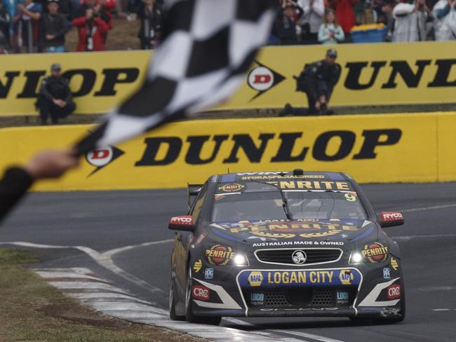 David Reynolds and Luke Youlden of Erebus Motorsport V8 win the Supercheap Auto Bathurst 1000,  at the Mount Panorama Circuit, Bathurst, New South Wales, October 08, 2017.