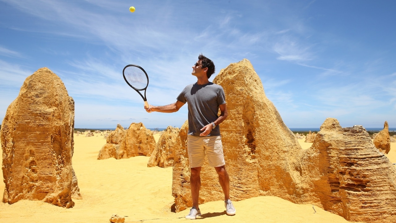 Roger Federer arrives in WA for Hopman Cup