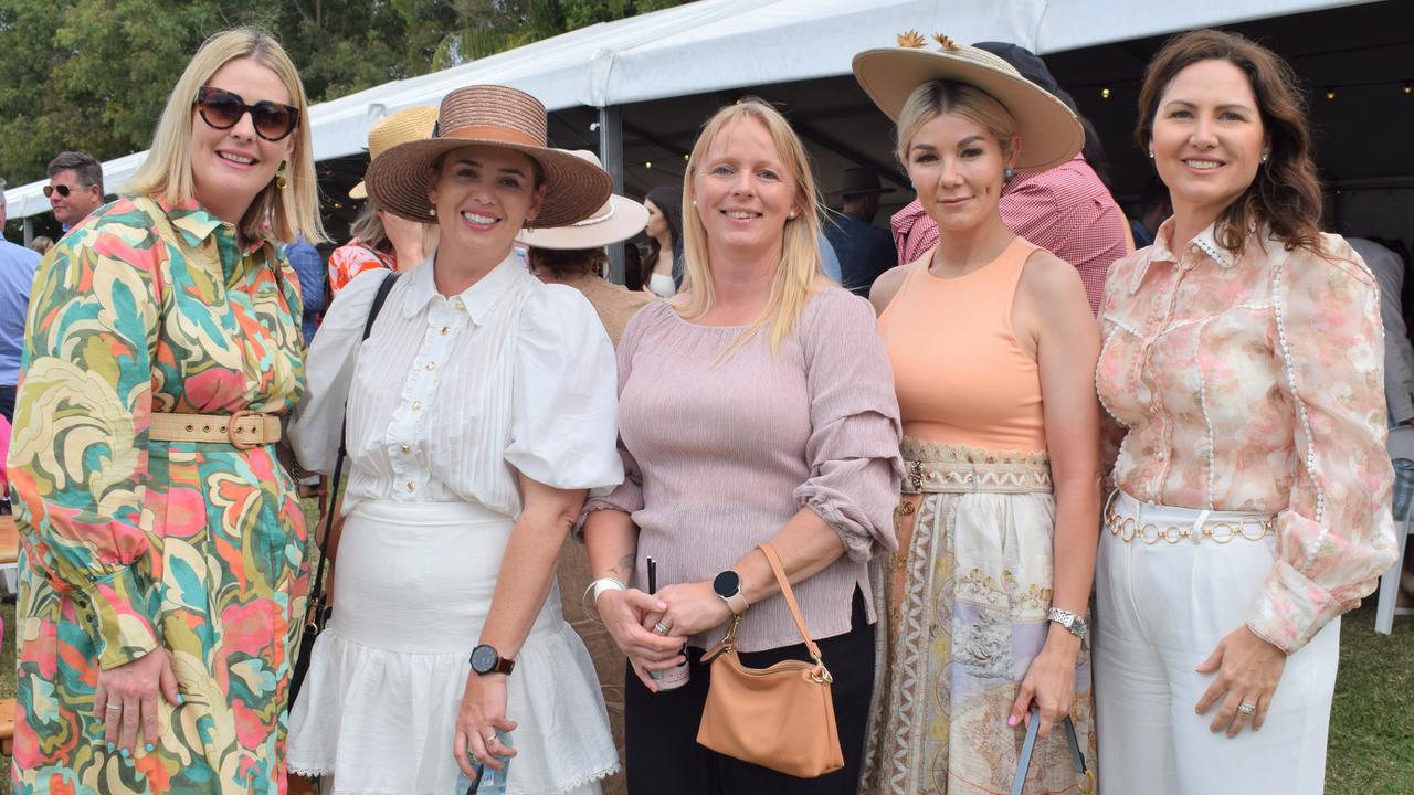 2023: Anna, Rowdy, Lotte, Lee and Jo.