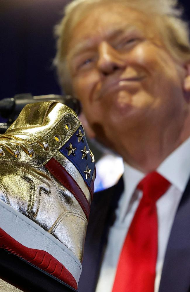 Donald Trump’s golden $399 shoes sell out immediately | The Mercury