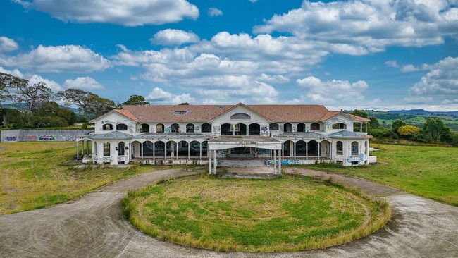 The abandoned ‘Minnamurra mansion’.