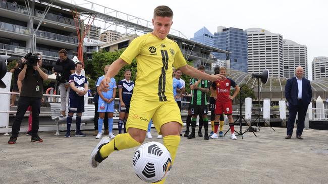 Former Phoenix midfielder Cameron Devlin is set to make his Socceroos debut. Picture: Mark Evans/Getty Images