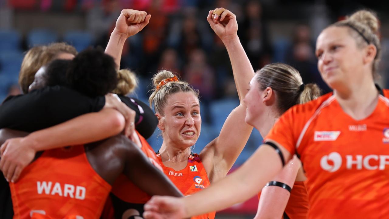 Jamie-Lee Price and the Giants celebrate their first win of the season. (Photo by Jason McCawley/Getty Images)