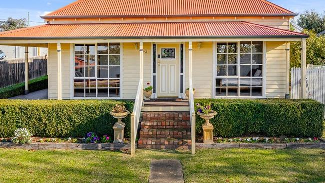 93 Gisborne Rd, Bacchus Marsh, is on the market with a $899,000-$949,000 price tag. Median house prices in the area have risen 7.4 per cent since April 2022.