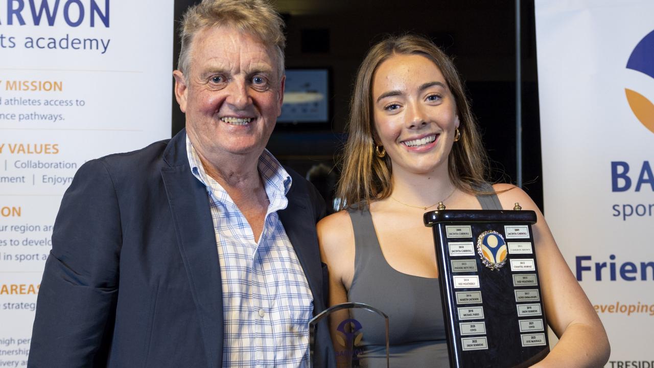 Evie McDonald wins the Lee Troop Award for Excellence Geelong