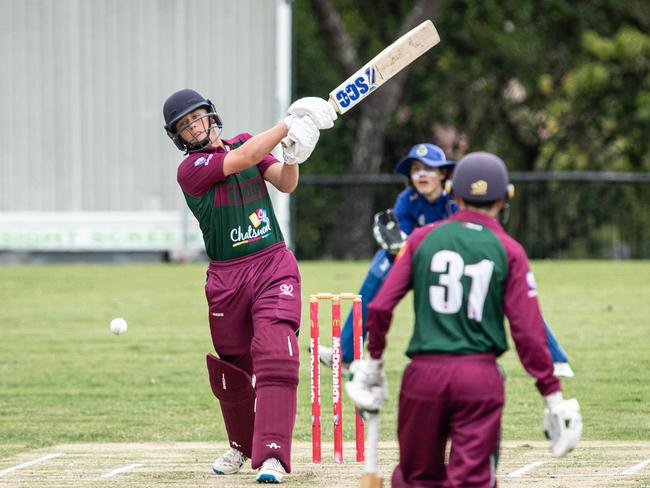 Toby Robinson in full flight for Gordon. Pics by Julian Andrews