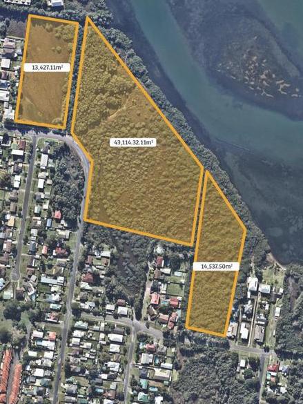 Three parcels of land being sold off as a prime "development opportunity" in Davistown. Photo credit: Realestate.com.au