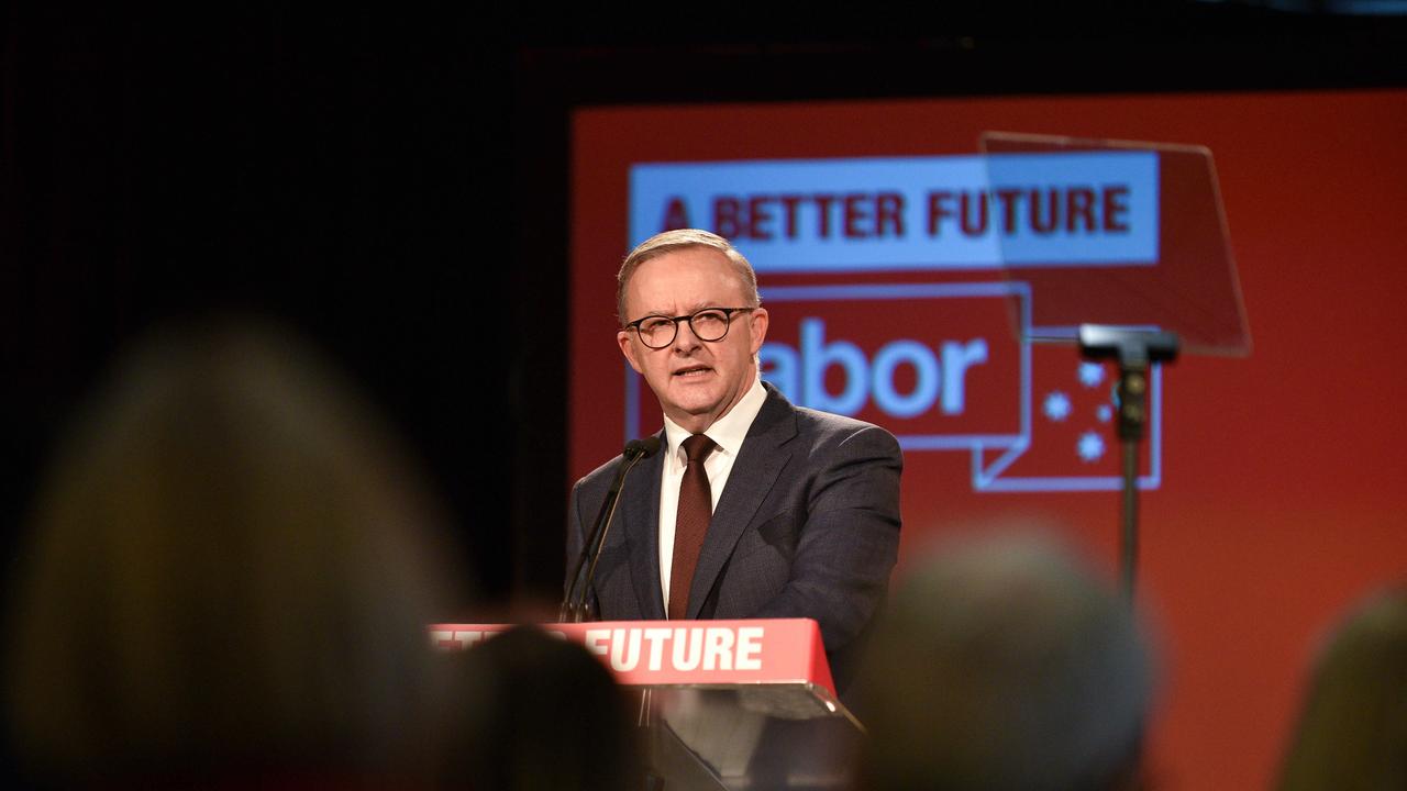 Much has been written about Mr Albanese’s new pair of glasses and his trimmed-down figure. Picture: NCA NewsWire / Flavio Brancaleone