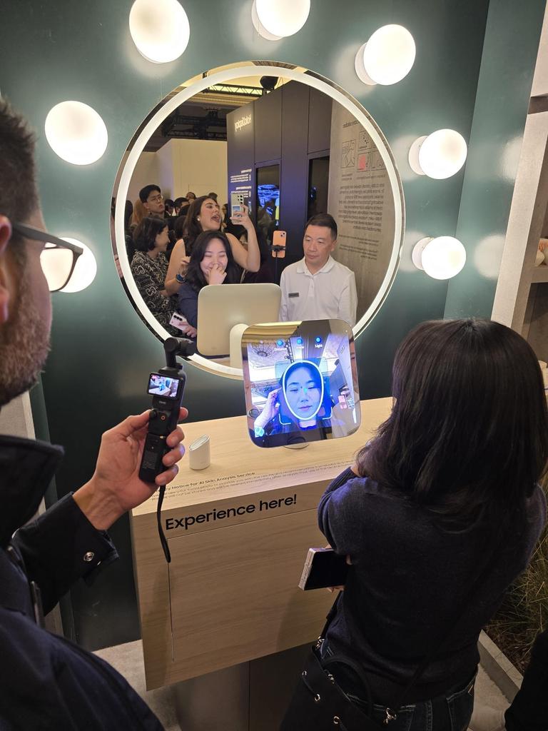 Samsung’s Micro LED Beauty Mirror.