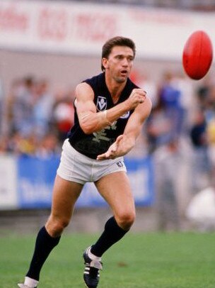 Naley playing for Carlton in 1987.