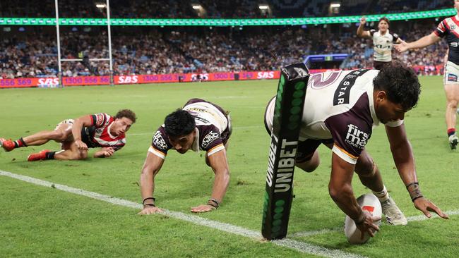 Players struggled to keep their feet throughout Thursday’s match. (Photo by Matt King/Getty Images)