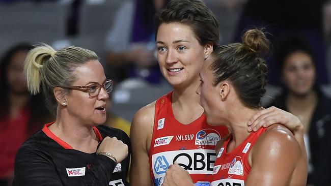 NSW Swifts head coach Briony Akle (left) is in isolation. Picture: Albert Perez/Getty Images