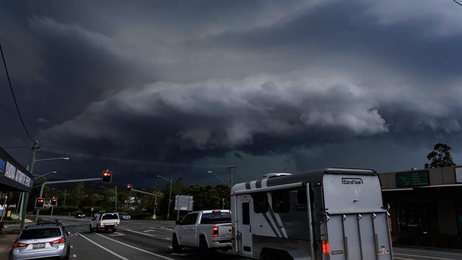 Storm cell approaching Yandina on Thursday afternoon. Picture Lachie Millard