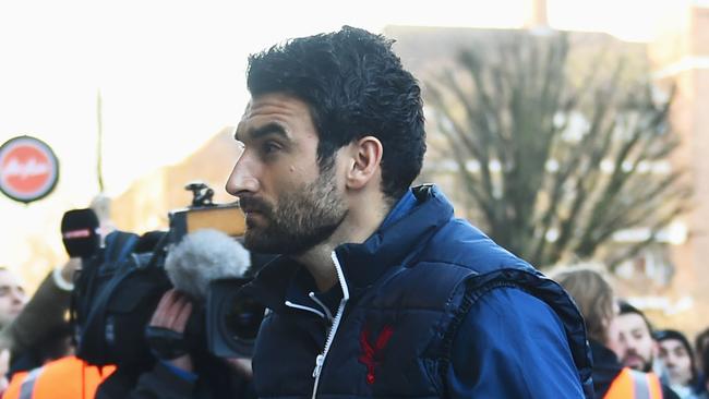 LONDON, ENGLAND - DECEMBER 28: Mile Jedinak of Crystal Palace arrives prior to the Barclays Premier League match between Queens Park Rangers and Crystal Palace at Loftus Road on December 28, 2014 in London, England. (Photo by Christopher Lee/Getty Images)