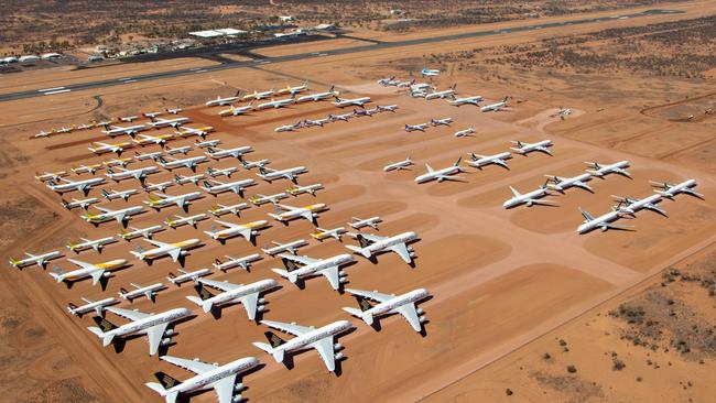 Eight 737 MAX were among the collection of aircraft assembled in Alice Springs during the COVID crisis, but they will soon be on their way home to Singapore and Fiji. Picture: Ted Zheng