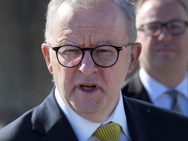 PERTH, AUSTRALIA. NewsWire Photos. 27 JANUARY 2025 Prime Minister Anthony Albanese meets Premier Roger Cook at Kwinana Bulk Terminal. Picture: NewsWire/ Sharon Smith