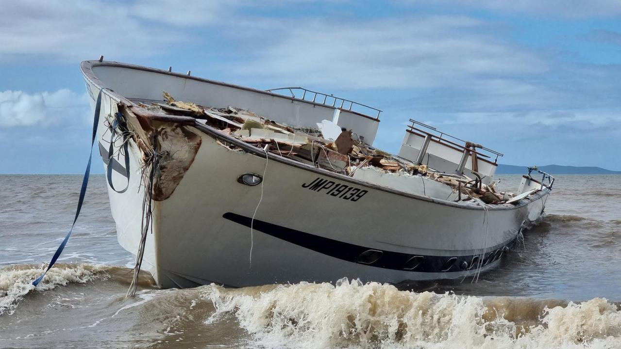 Removal Process Begins For Sunken Lammermoor Yacht | Photos