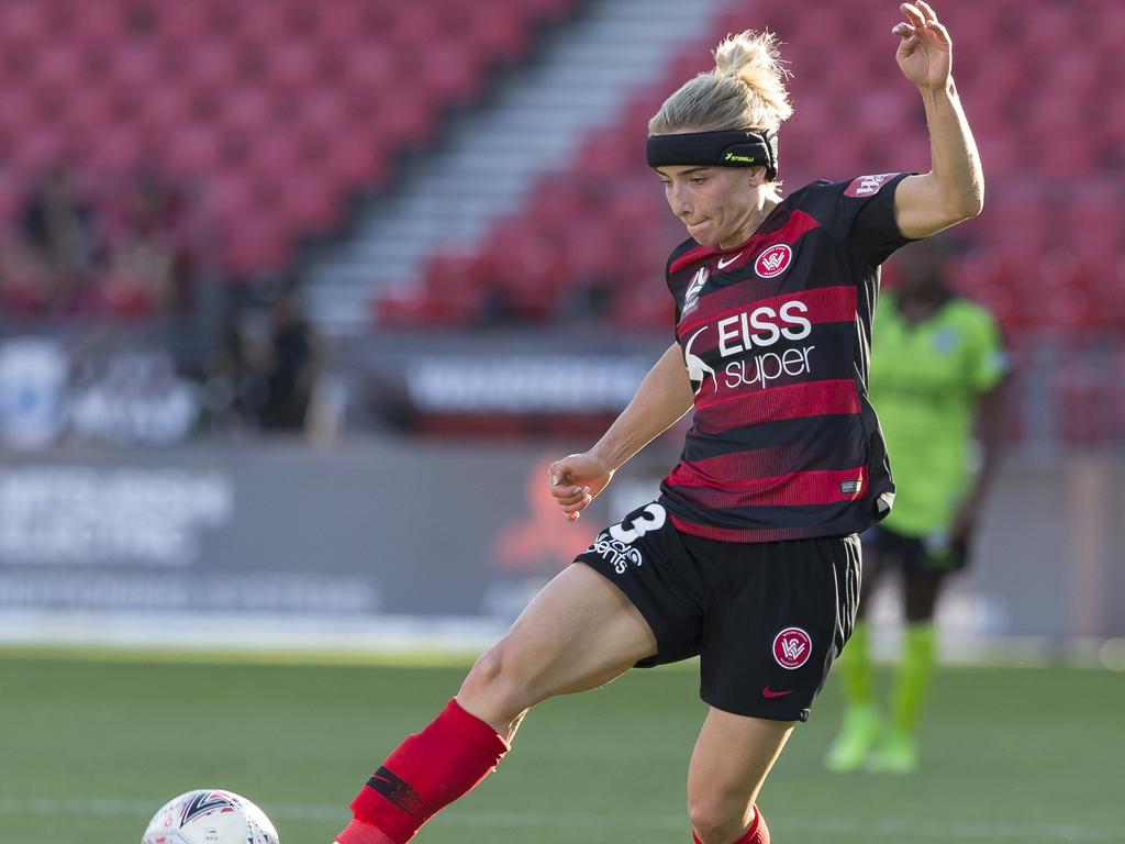 Georgia Yeoman-Dale playing for the Wanderers in 2018. Picture: AAP/Craig Golding