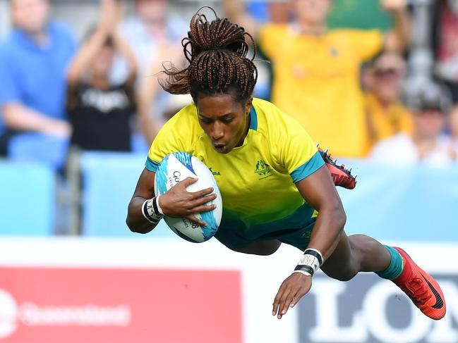 Ellia Green crosses for the Aussies in the final. Picture: Getty