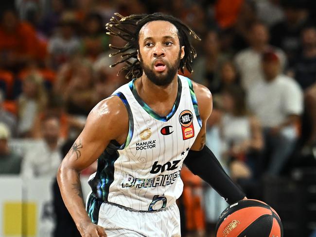 CAIRNS, AUSTRALIA - NOVEMBER 16:  Parker Jackson-Cartwright of the New Zealand Breakers  drives up court during the round nine NBL match between Cairns Taipans and New Zealand Breakers at Cairns Convention Centre, on November 16, 2024, in Cairns, Australia. (Photo by Emily Barker/Getty Images)