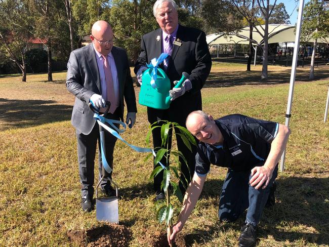 The Epping Club general manager Peter Saez, president David Taylor and Karonga School principal Mark Gosbell. Picture: Steven Deare