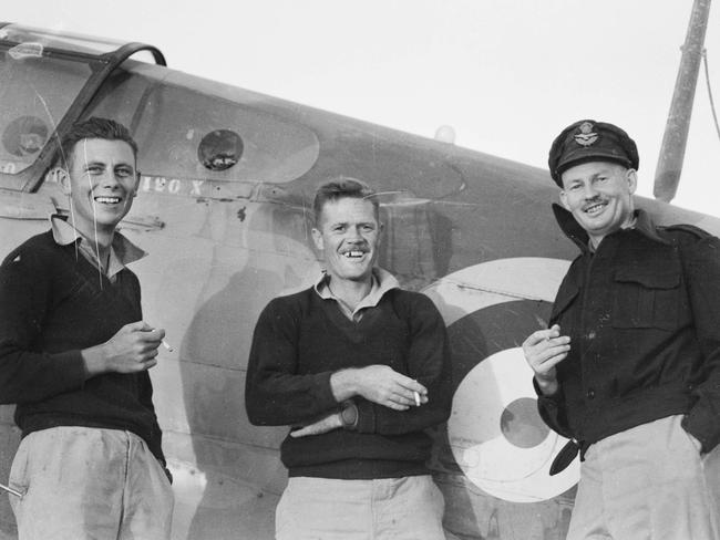 John Jackson, at right, with two of his ground crew, leading aircraftman R. Dunning and J. Morvell. Picture: Australian War Memorial