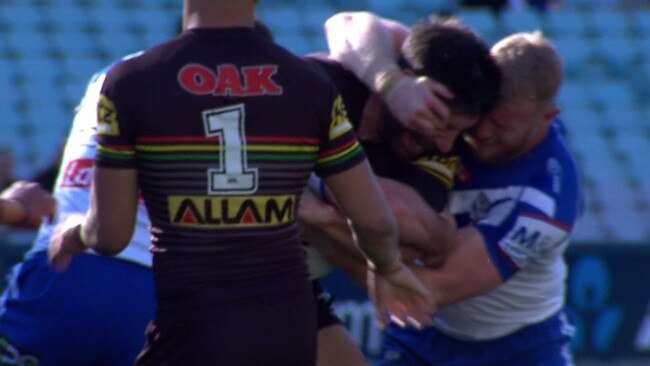 Luke Thompson's alleged eye gouge on James Tamou.