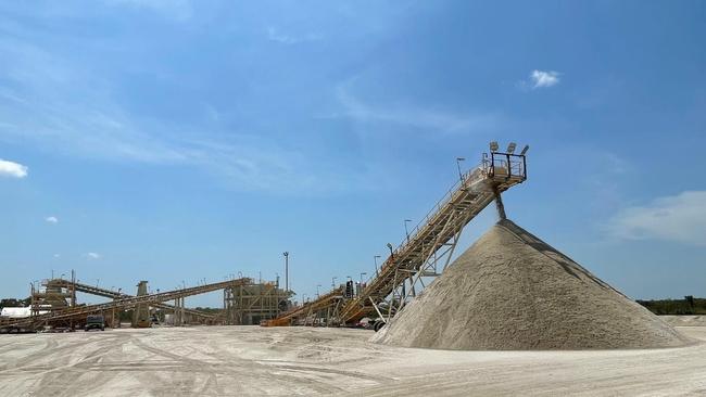 Core lithium’s direct shipping ore being loaded at Darwin Port.