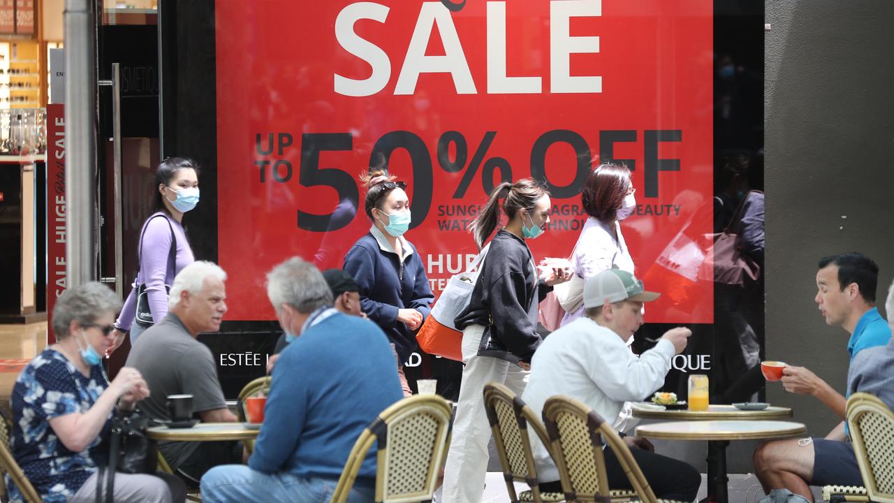 Shoppers hit the sales in Melbourne CBD on Monday. Picture: NCA NewsWire/David Crosling