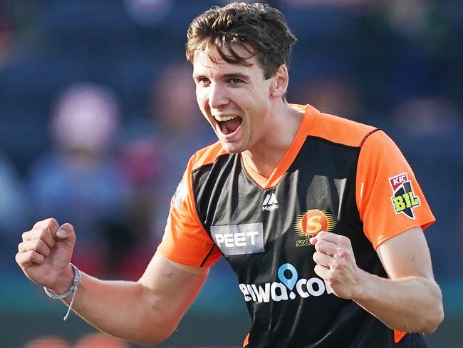 Jhye Richardson of the Scorchers celebrates a wicket during the Big Bash League (BBL) cricket match between Melbourne Renegades and Perth Scorchers at GMHBA Stadium in Geelong, Tuesday, January 7, 2020. (AAP Image/Michael Dodge) NO ARCHIVING, EDITORIAL USE ONLY, IMAGES TO BE USED FOR NEWS REPORTING PURPOSES ONLY, NO COMMERCIAL USE WHATSOEVER, NO USE IN BOOKS WITHOUT PRIOR WRITTEN CONSENT FROM AAP