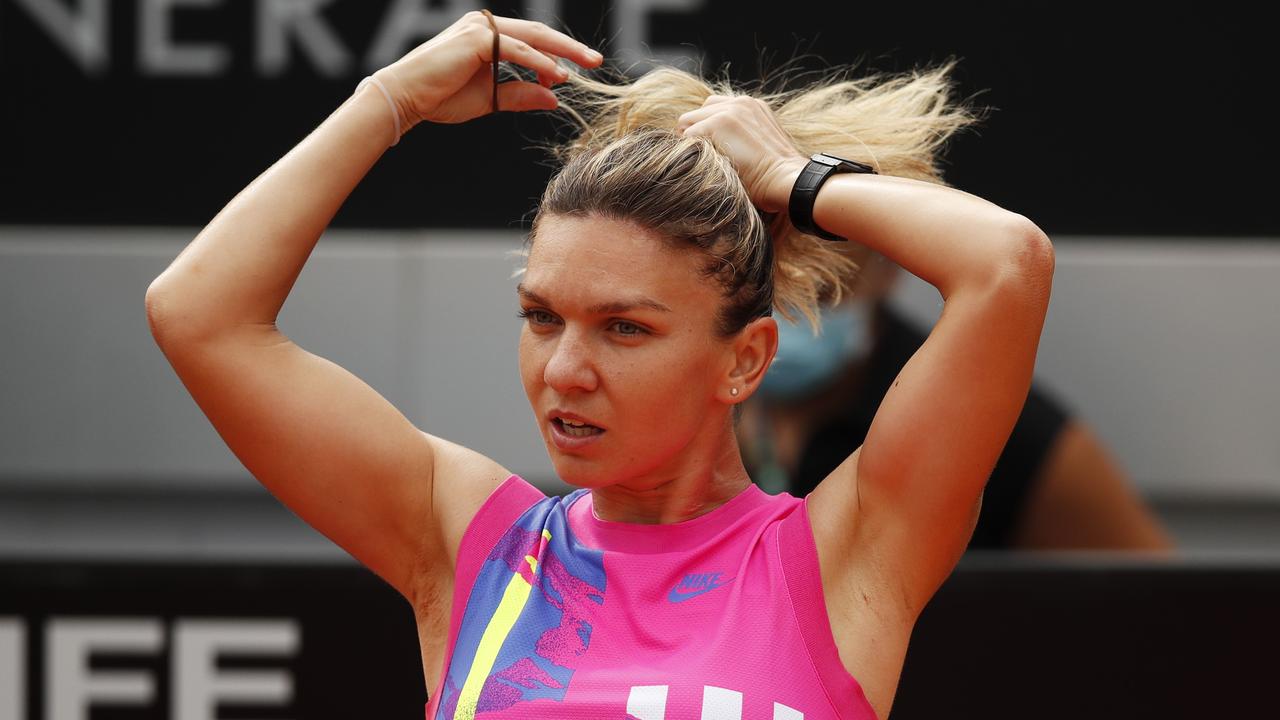 Simona Halep was shorted 10 euros. (Photo by Clive Brunskill/Getty Images)