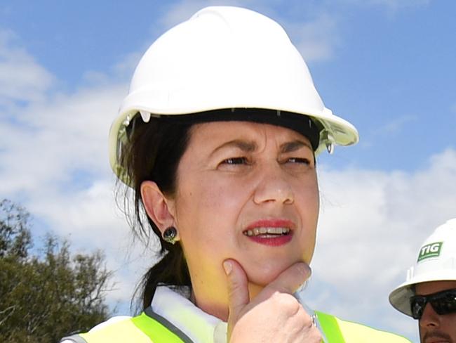 TOWNSVILLE , AUSTRALIA - NewsWire Photos - OCTOBER 21, 2020.Queensland Premier Annastacia Palaszczuk visits a Bruce Highway upgrade construction site, south of Townsville, while on the election campaign trail. Queenslanders go to the polls on October 31.Picture: NCA NewsWire / Dan Peled