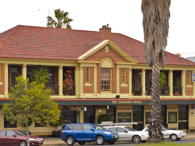 The most notable pub sold was the Tamworth Hotel.