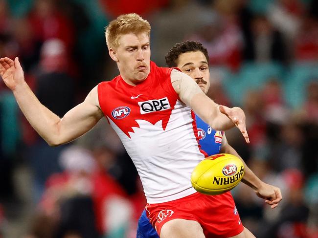 Matt Roberts impressed in Sydney’s victory over Western Bulldogs. Picture: Michael Willson/AFL Photos via Getty Images