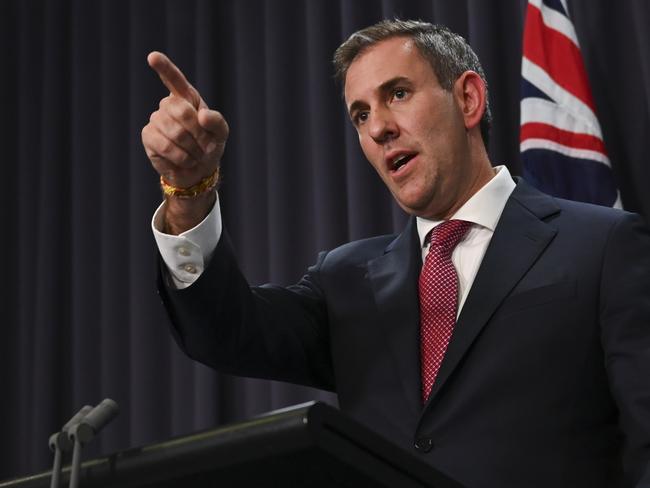 CANBERRA, AUSTRALIA, NewsWire Photos. DECEMBER 5, 2023: Treasurer Jim Chalmers holds a press conference on interest rates at Parliament House in Canberra. Picture: NCA NewsWire / Martin Ollman