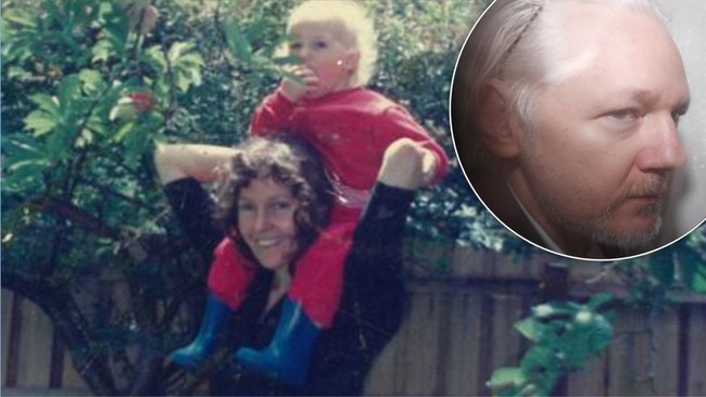 assange mum with julian as a baby