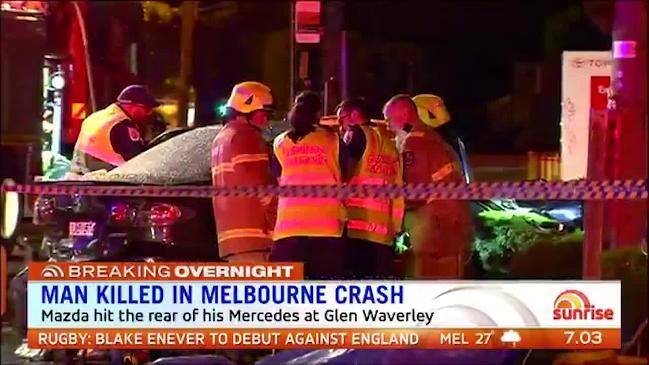 Detectives investigate fatal two-car crash in Melbourne